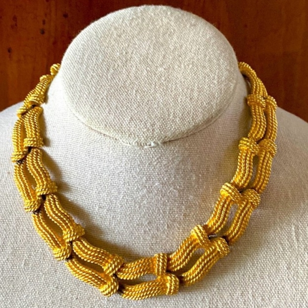 Carolee Necklace - Picture 12 of 16